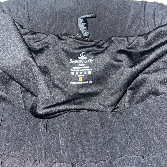 (Sweaty Betty) track and field 3.5 in short - Picture 7 of 7